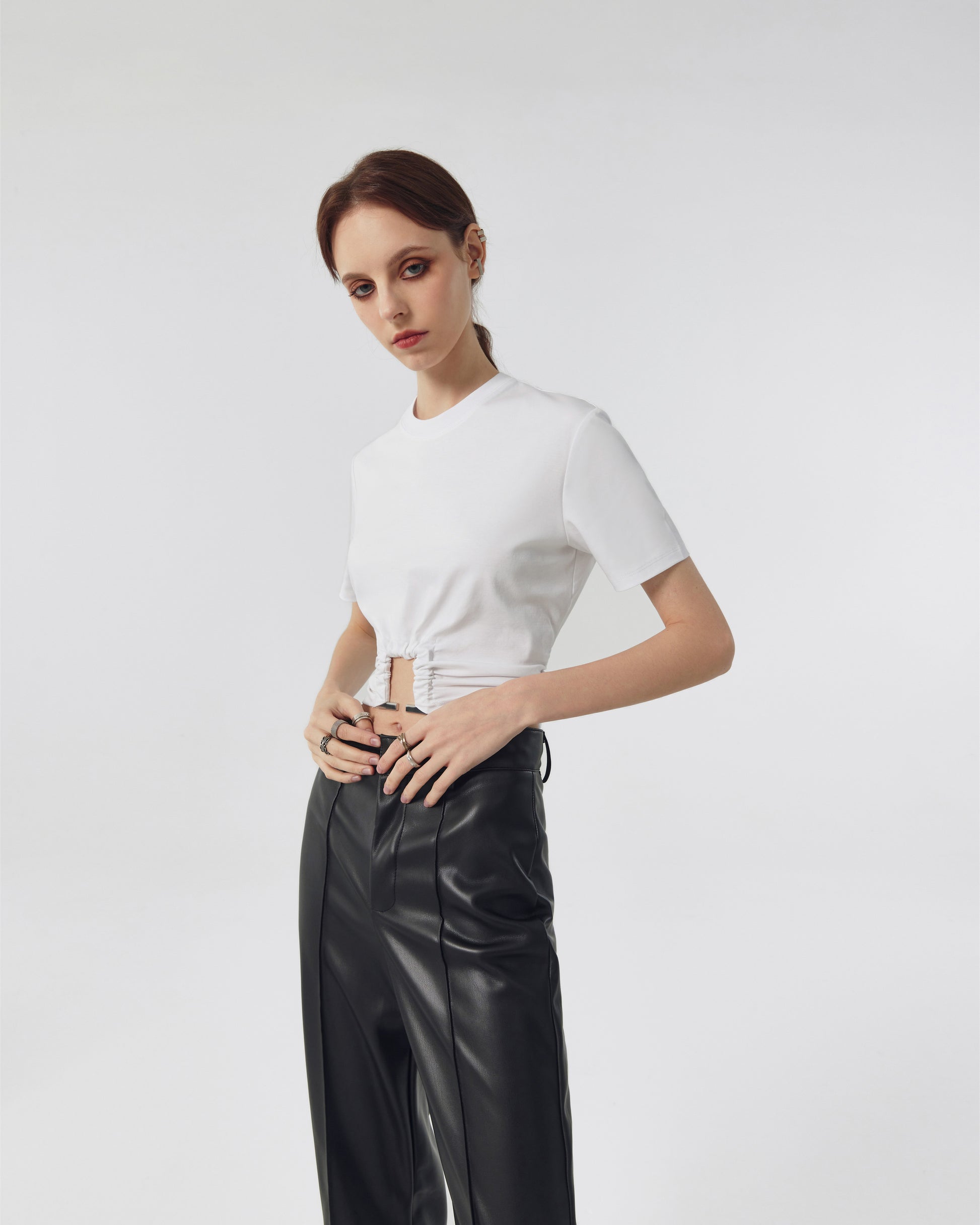 Luna Cropped Tee With U Buckle
