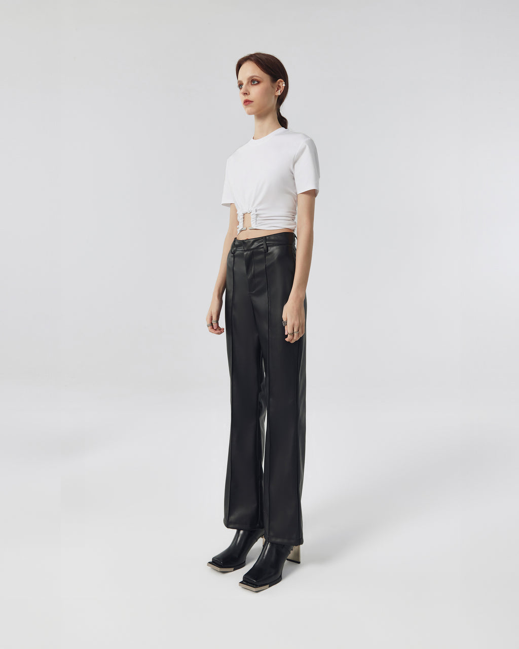 Luna Cropped Tee With U Buckle